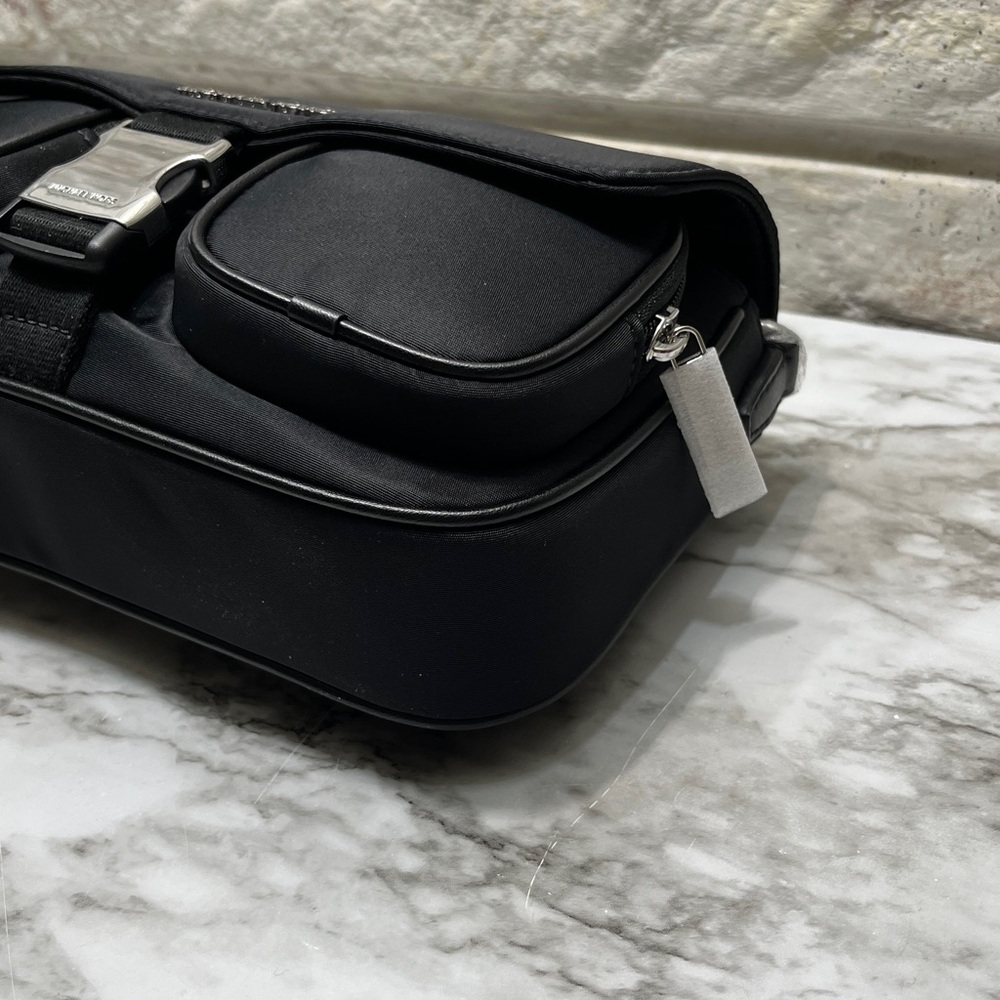 Michael Kors Khai Medium Messenger Bag NWT - Picture 6 of 16